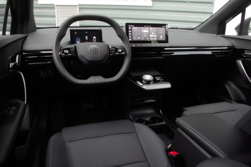 Mg Mg4 Electric 51kwh - 125 Kw 2wd Standard