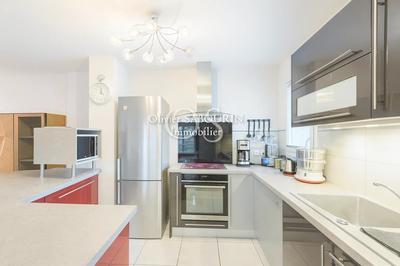 Appartement - 79 m² - 3 pièces