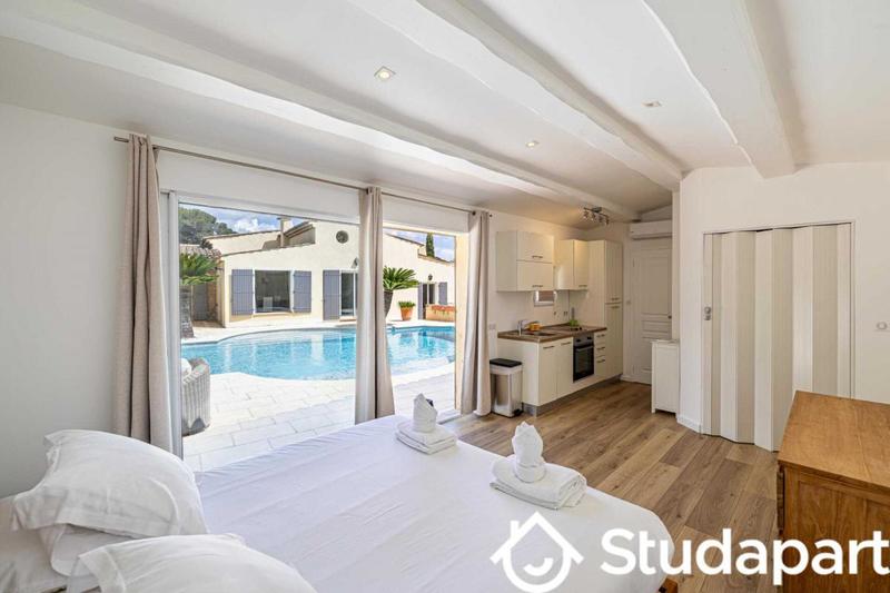 Appartement - 260 m² - 6 pièces