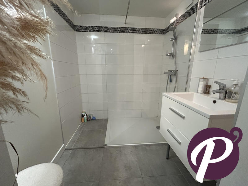 Maison - 185 m² - 5 pièces