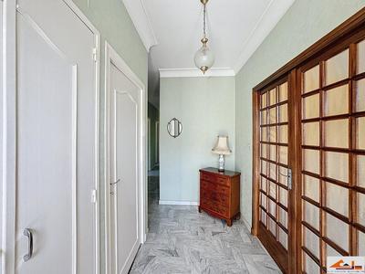 Villa - 200 m² - 7 pièces