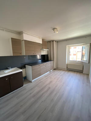 Appartement - 79 m² - 3 pièces