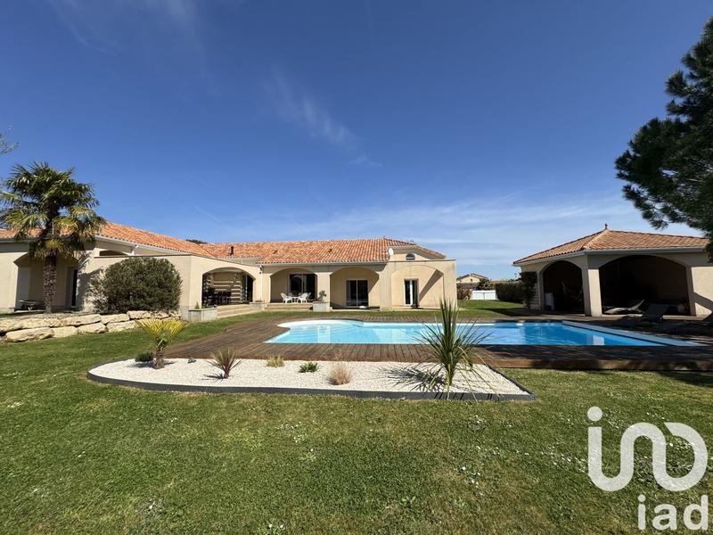 Maison de maîtres - 260 m² - 10 pièces