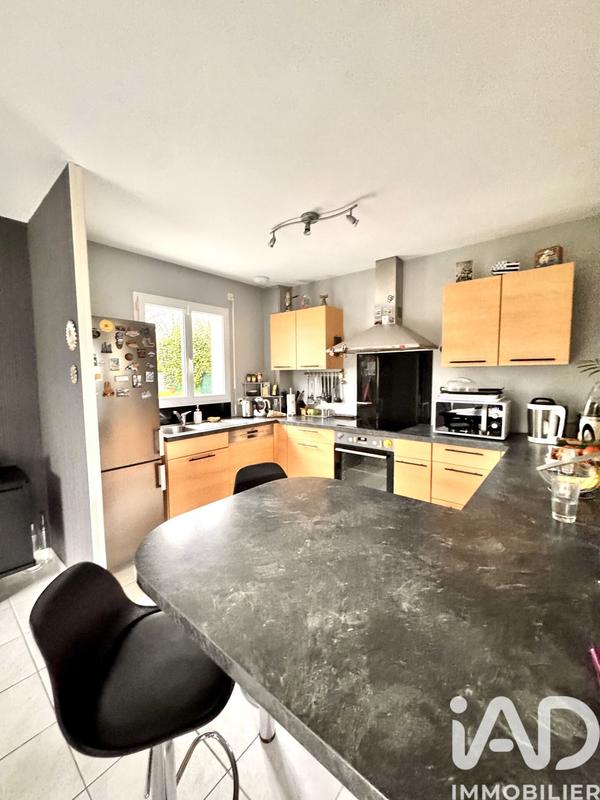 Maison - 95 m² - 6 pièces