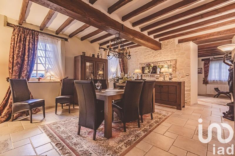 Maison - 274 m² - 9 pièces