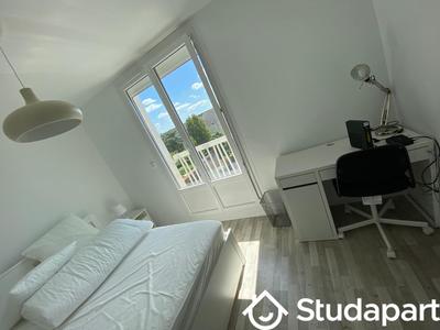 Chambre - 9 m² - 1 pièce