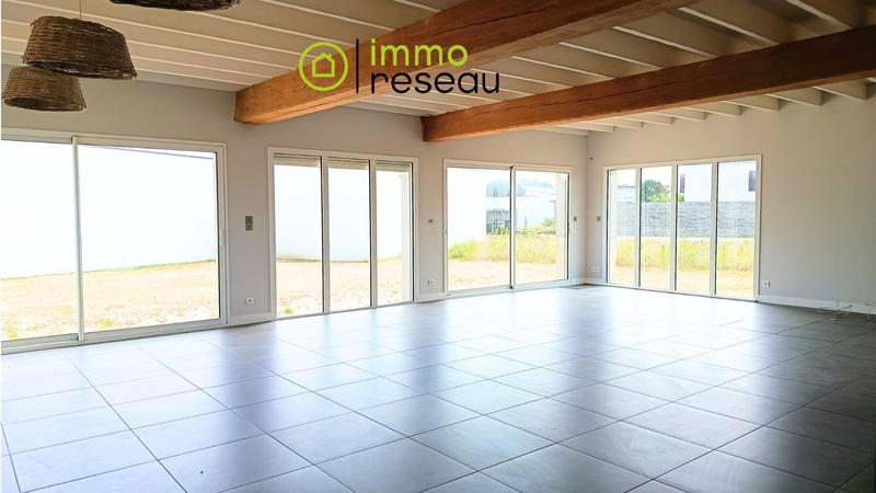 Maison - 196 m² - 8 pièces