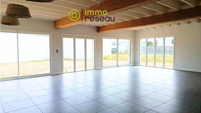 Maison - 196 m² - 8 pièces