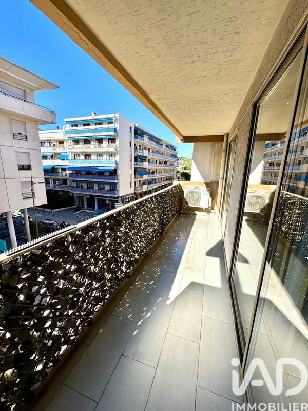 Appartement - 75 m² - 3 pièces