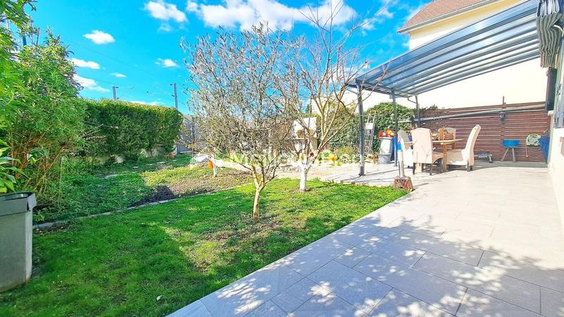 Maison - 106 m² - 6 pièces