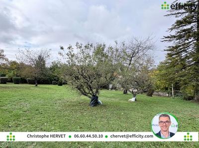 Terrain - 825 m²