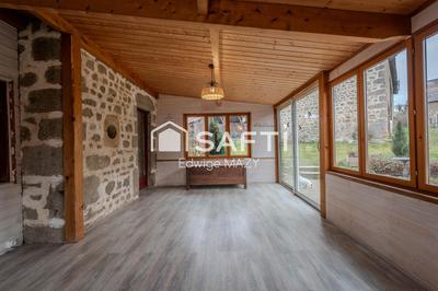 Maison - 141 m² - 6 pièces