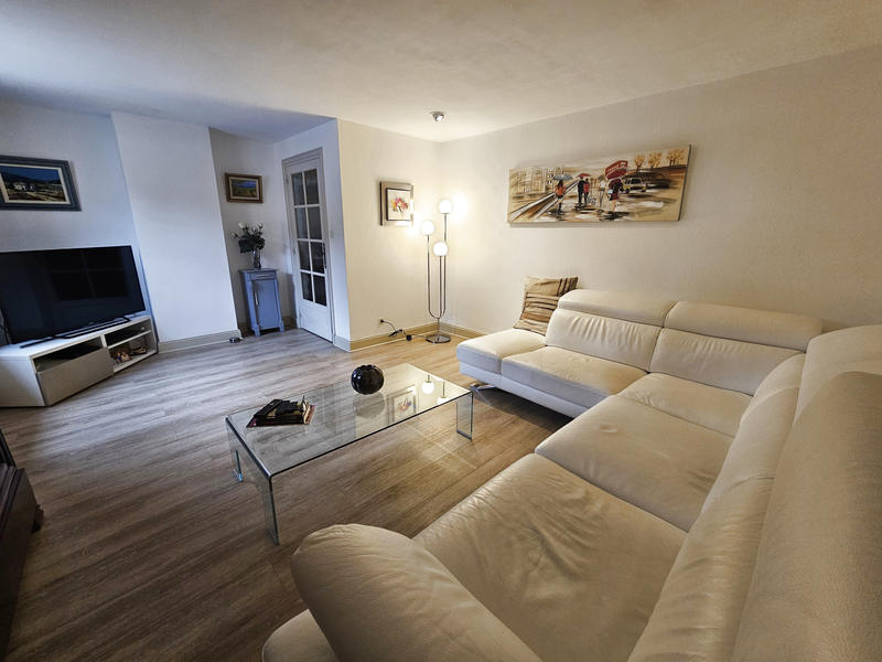 Propriété - 250 m² - 5 pièces