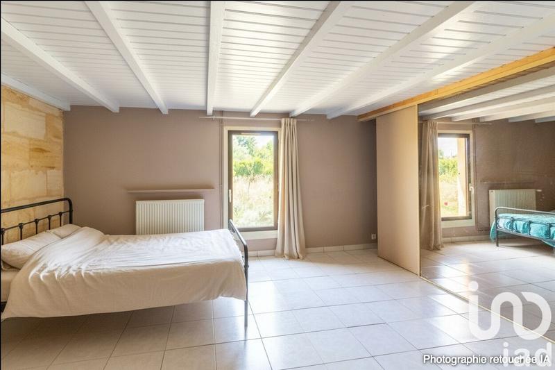 Maison - 250 m² - 8 pièces
