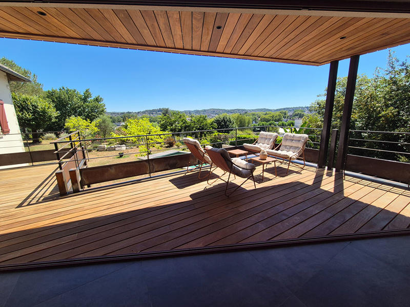 Maison - 368 m² - 8 pièces