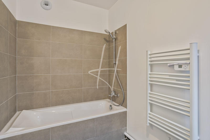 Appartement - 105 m² - 5 pièces