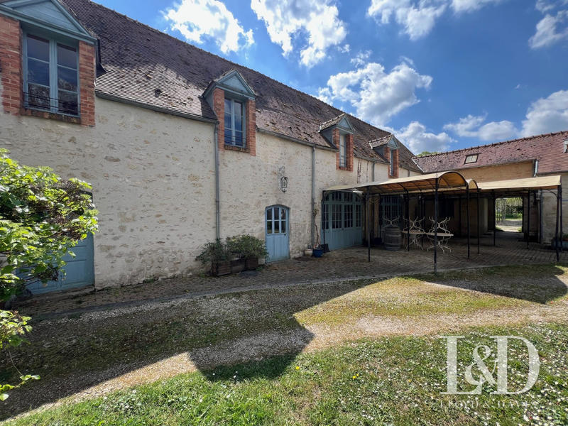 Château - 450 m² - 14 pièces