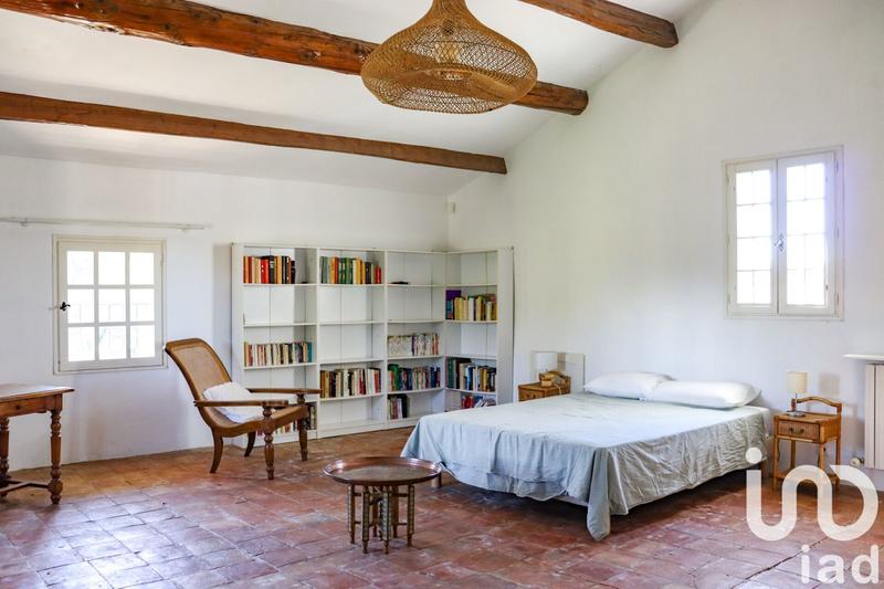 Maison - 220 m² - 10 pièces