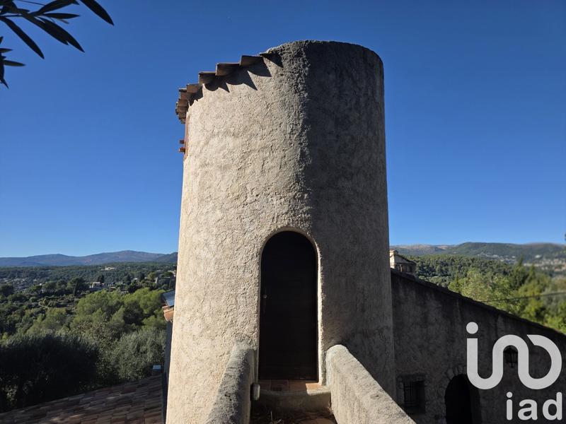 Maison - 232 m² - 7 pièces