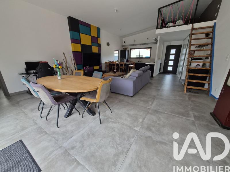 Maison - 140 m² - 6 pièces