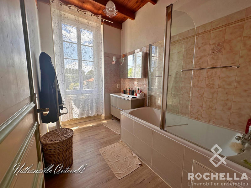 Maison ancienne - 201 m² - 6 pièces