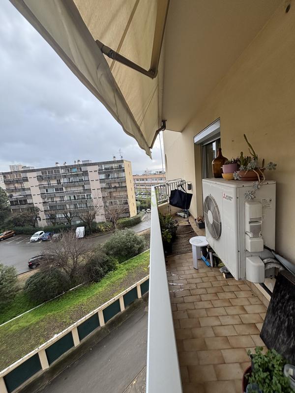 Appartement - 95 m² - 3 pièces