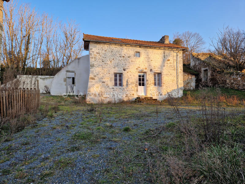 Maison - 367 m² - 13 pièces