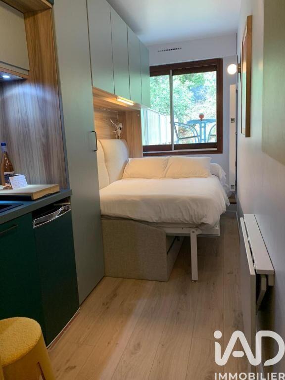 Studio - 11 m² - 1 pièce