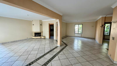 Appartement - 202 m² - 5 pièces