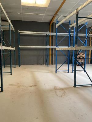 Entrepôt - 750 m²