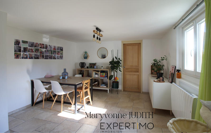 Appartement - 85 m² - 3 pièces