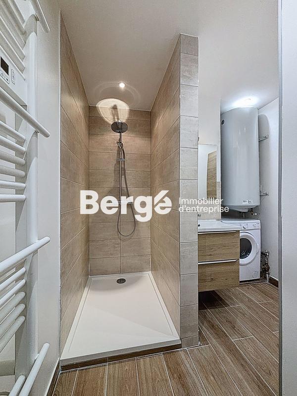 Bureau - 71 m² - 4 pièces