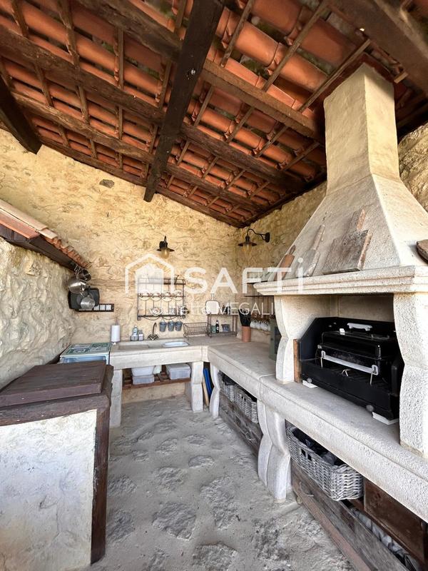 Maison - 160 m² - 5 pièces