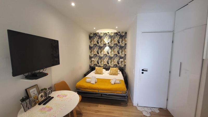 Studio - 40 m² - 2 pièces