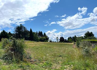 Terrain constructible - 1 030 m²