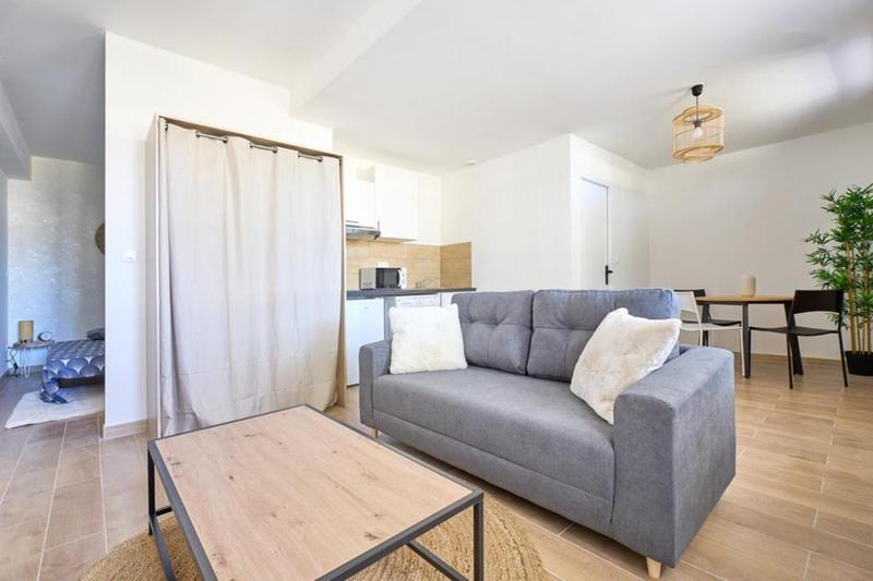 Immeuble - 200 m² - 9 pièces