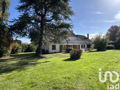 Maison - 320 m² - 9 pièces