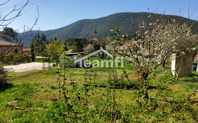 Terrain - 1 240 m²