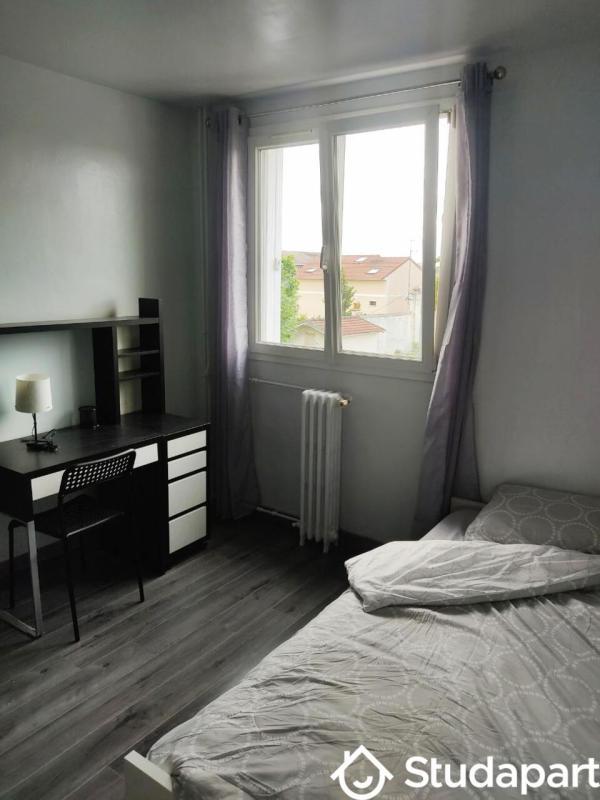 Chambre - 10 m² - 1 pièce