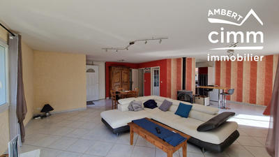 Maison - 128 m² - 7 pièces