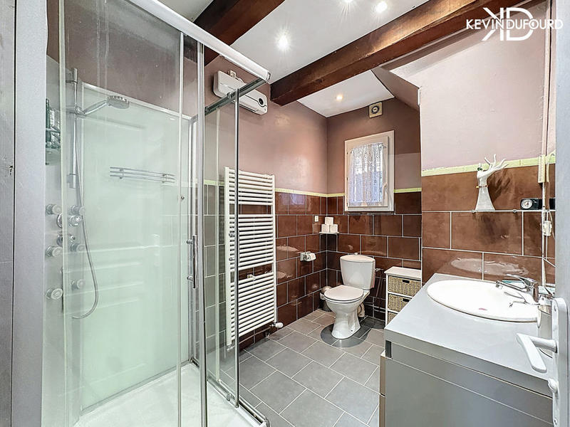 Maison - 135 m² - 7 pièces