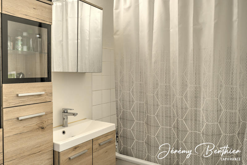 Appartement - 84 m² - 5 pièces