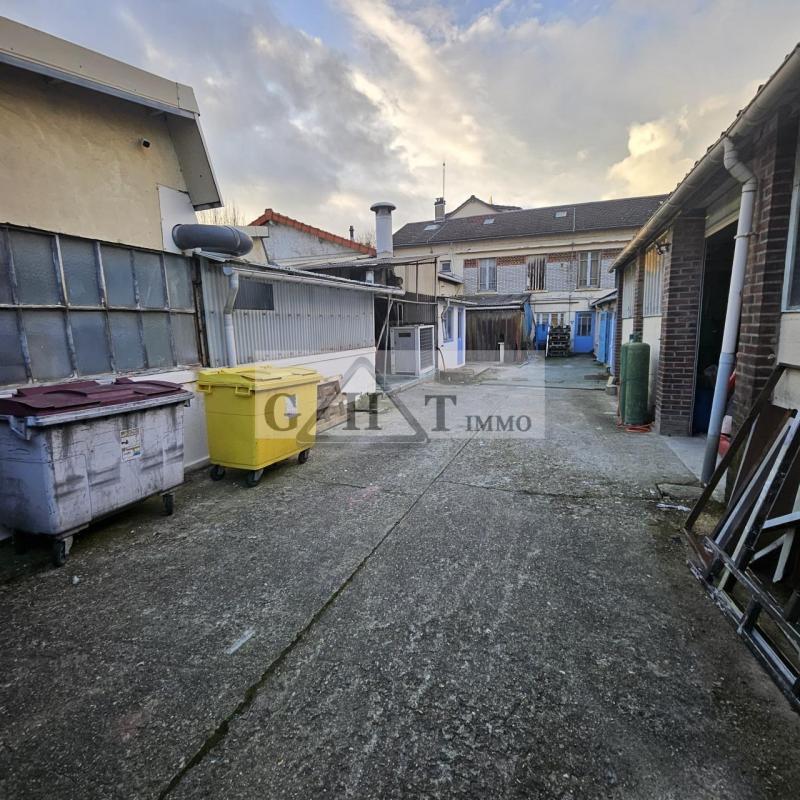 Entrepôt - 528 m² - 3 pièces