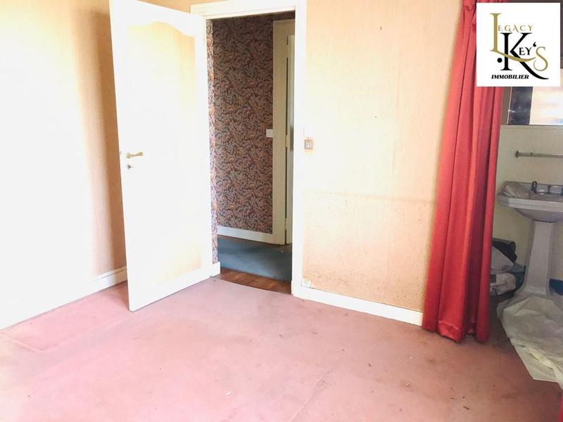 Maison traditionnelle - 200 m² - 7 pièces