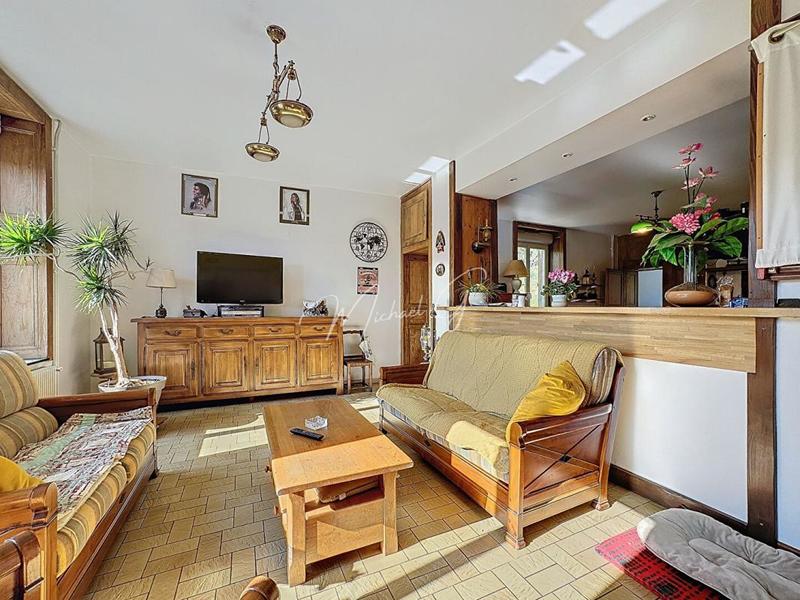 Maison - 282 m² - 8 pièces