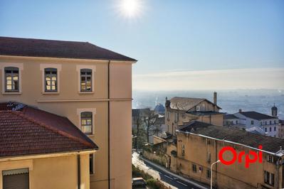 Appartement - 63 m² - 2 pièces