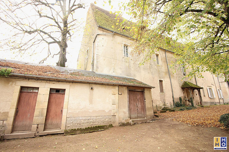 Maison ancienne - 348 m² - 13 pièces