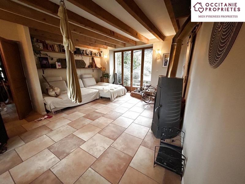 Propriété - 207 m² - 12 pièces