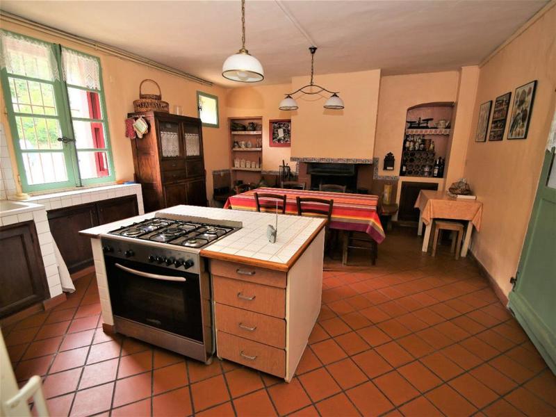 Propriété - 366 m² - 11 pièces