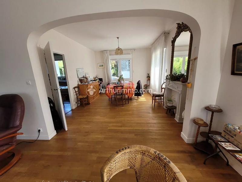 Maison - 206 m² - 6 pièces